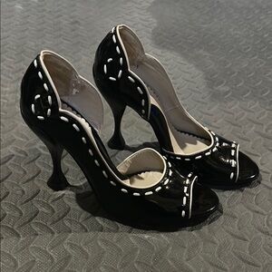“Lowest Price” John Fluevog Black and White Peep-Toe Heels